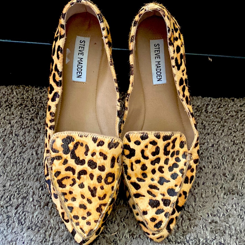 Steve Madden cow hair flats sz 8.5